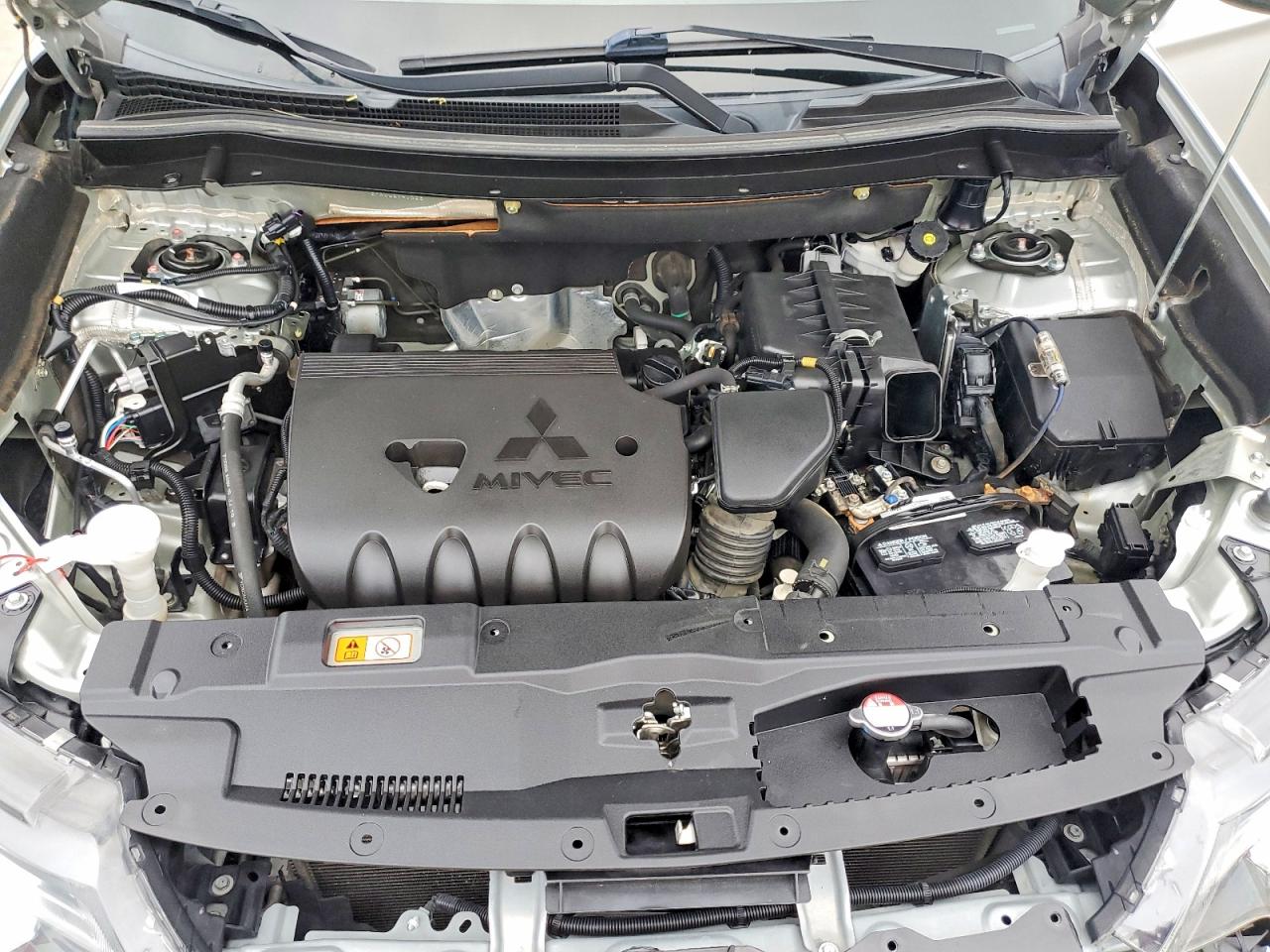 Mitsubishi Outlander Es