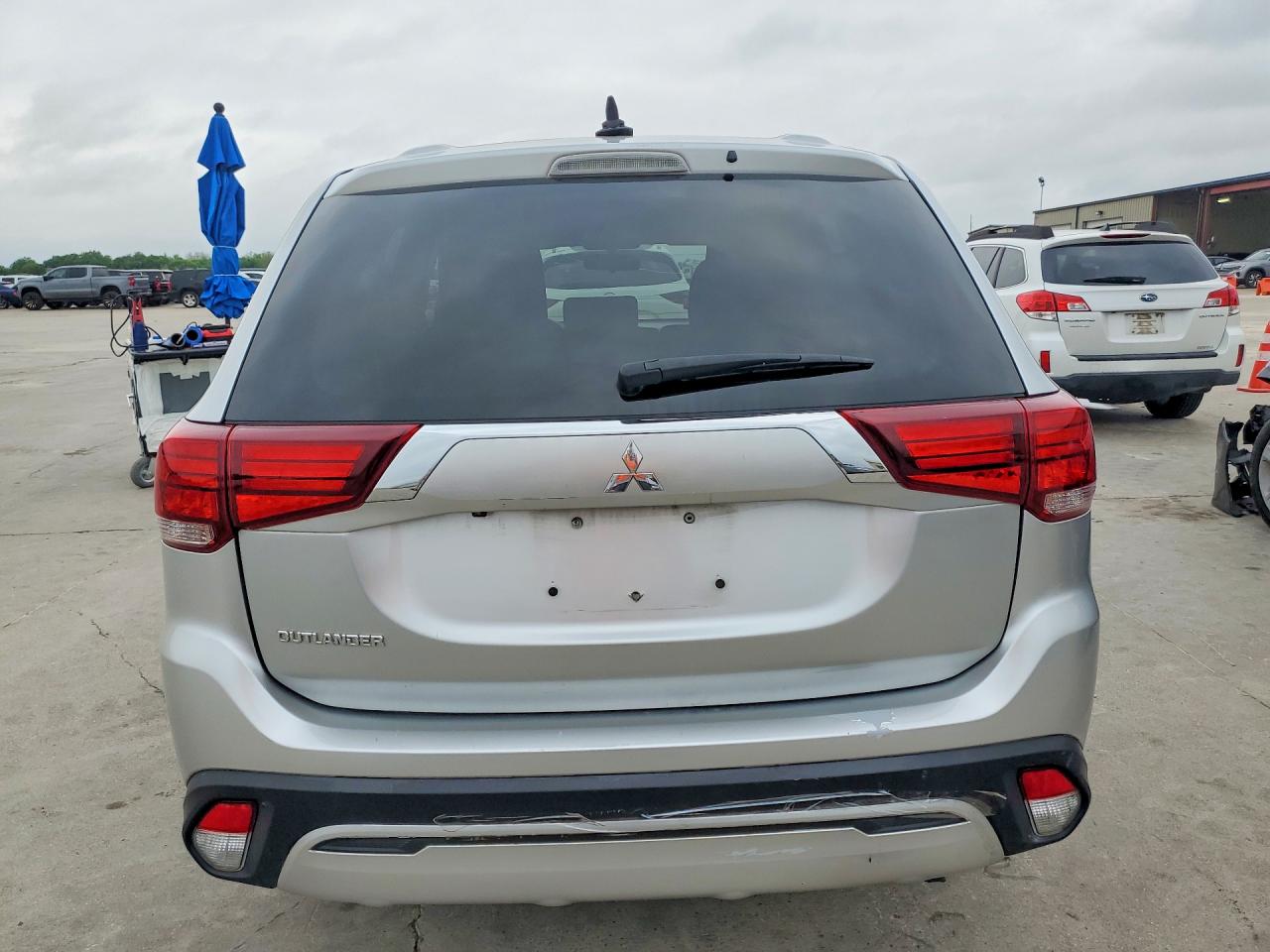 Mitsubishi Outlander Es