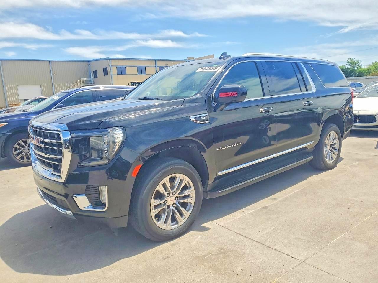 Salvage GMC Yukon Image