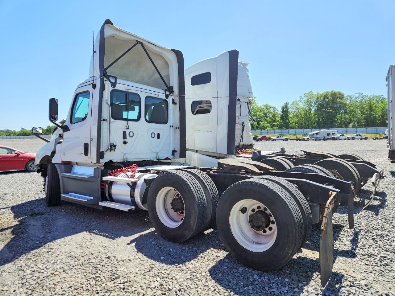 Freightliner Cascadia 126