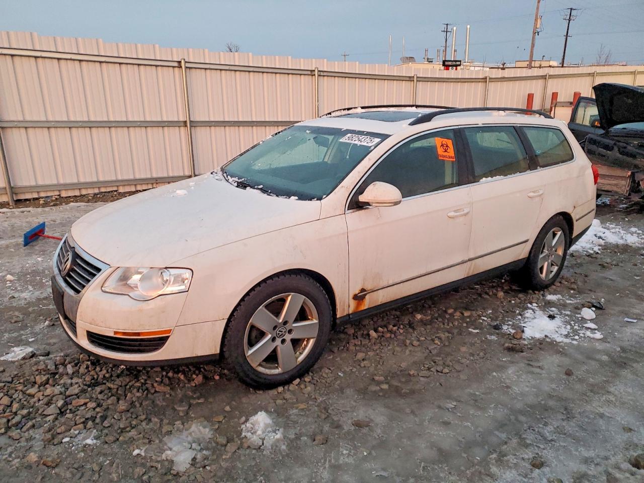 Salvage Volkswagen Passat Image