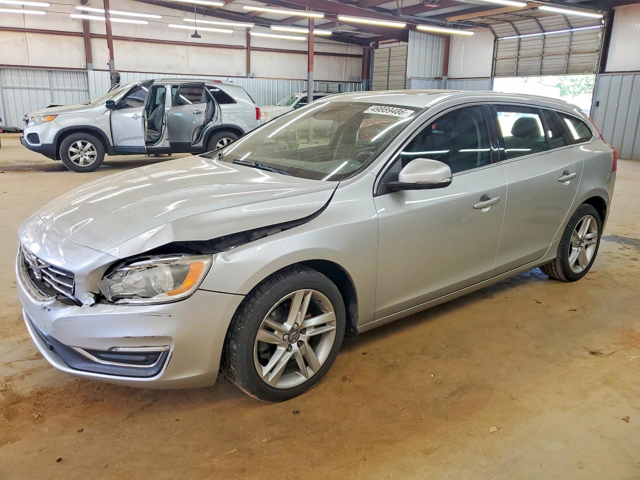 Salvage Volvo V60 Image