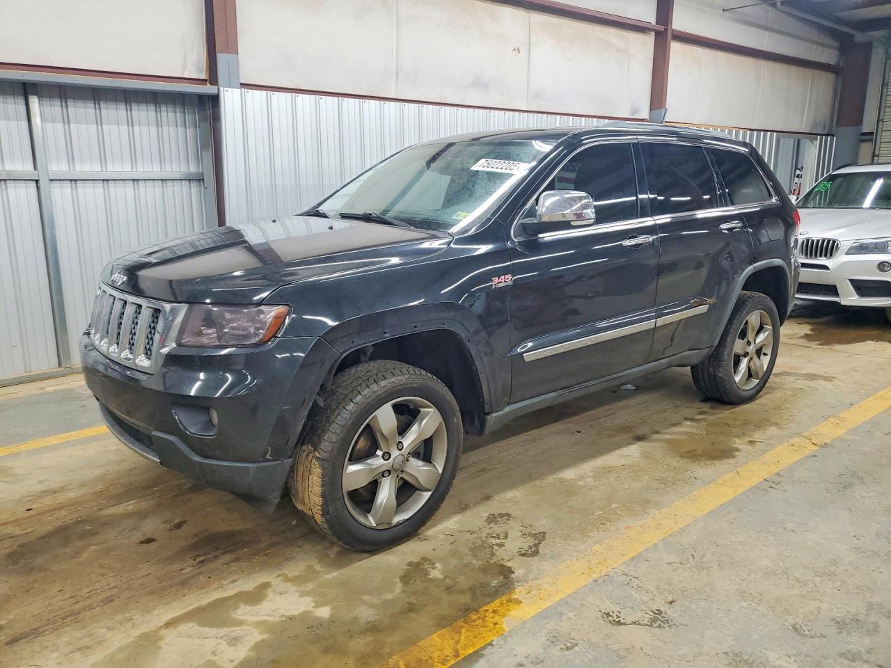 Salvage Jeep Grand Cherokee Image