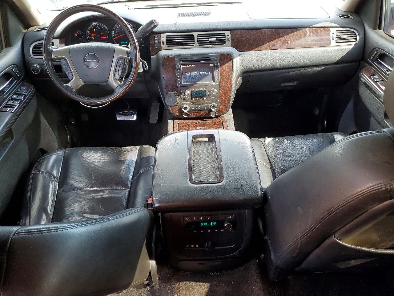 GMC Yukon Denali