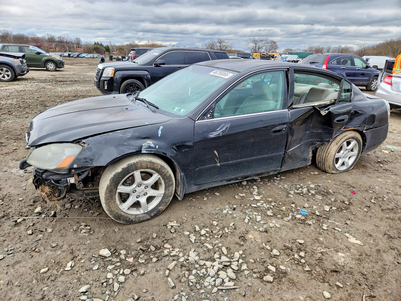 Salvage Nissan Altima Image