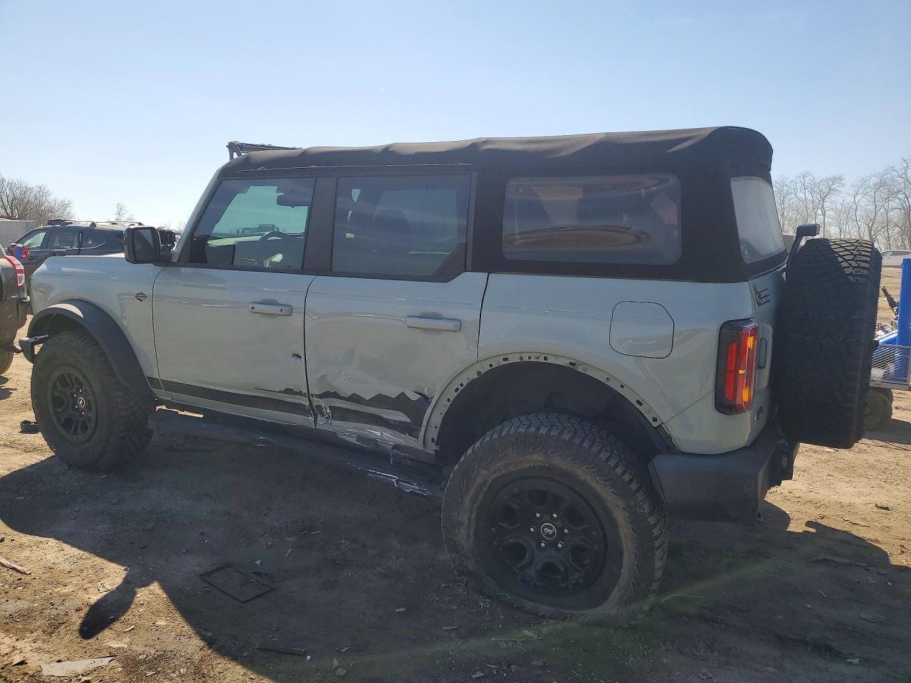 Ford Bronco Base