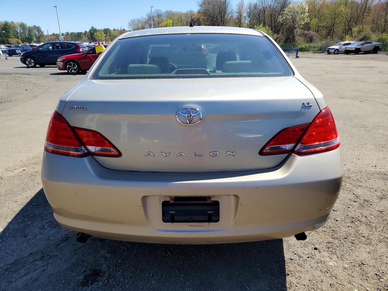 Toyota Avalon Xl