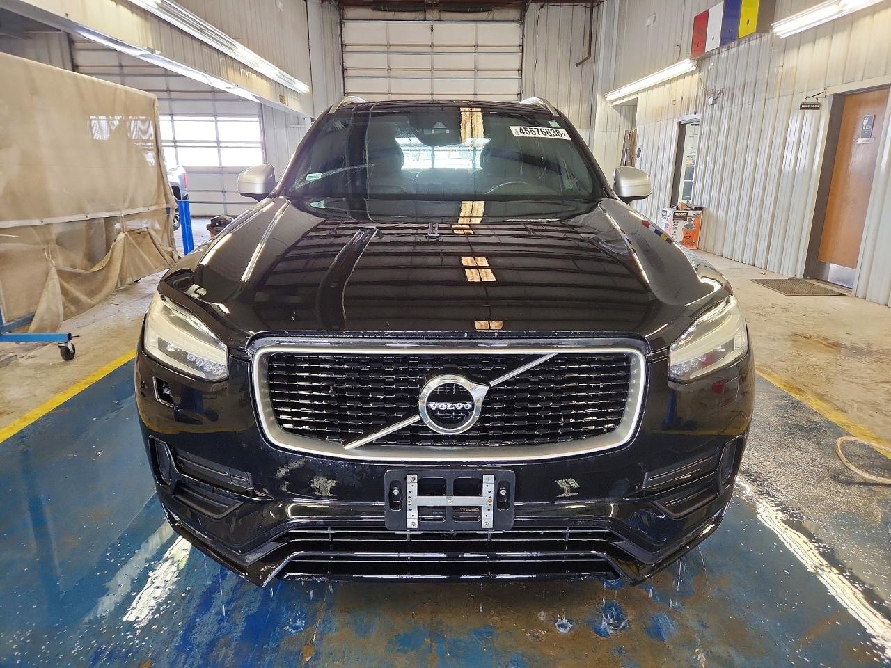 Volvo XC90 T6