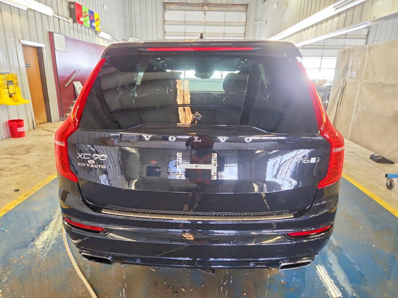 Volvo XC90 T6