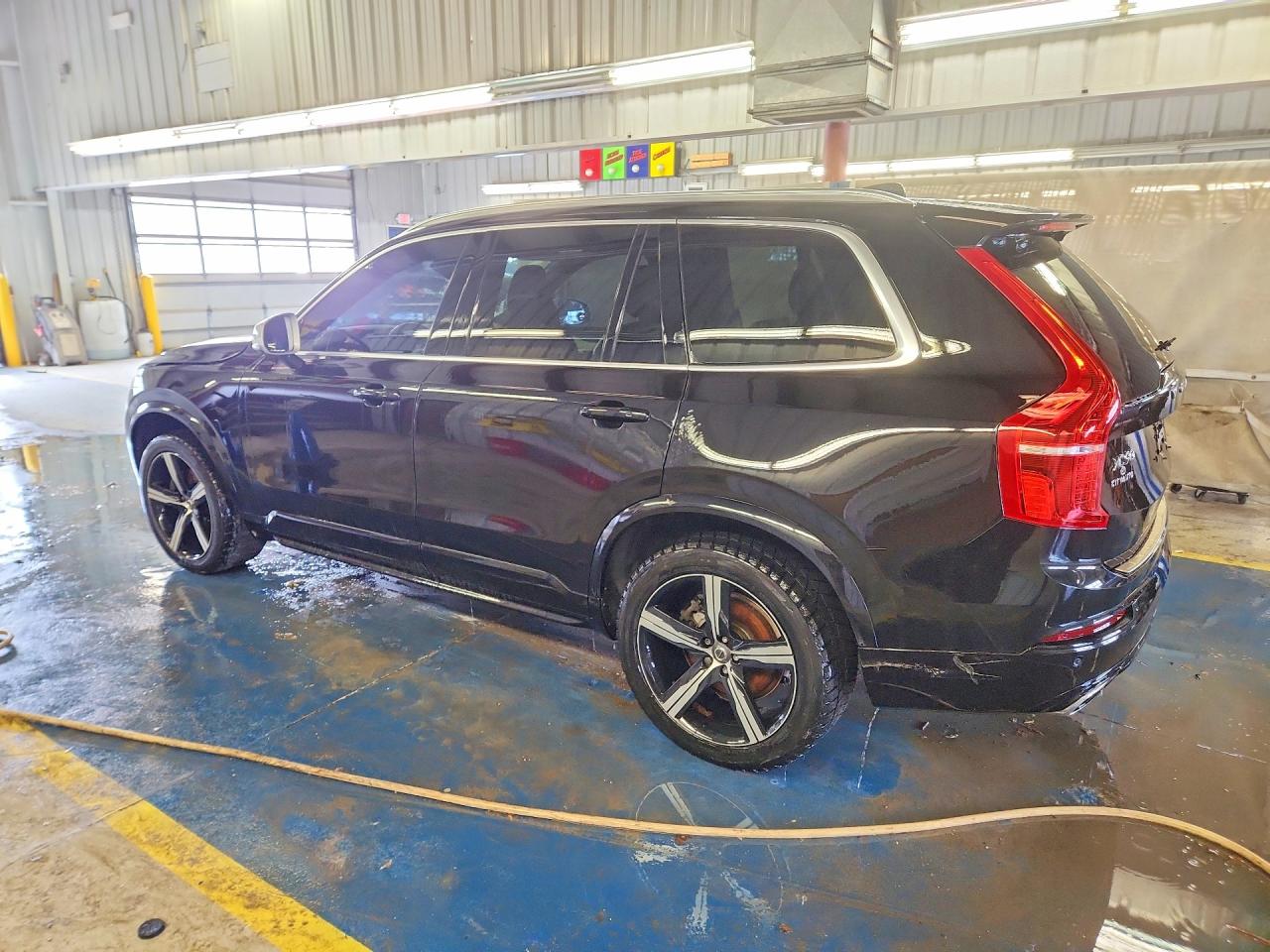 Volvo XC90 T6