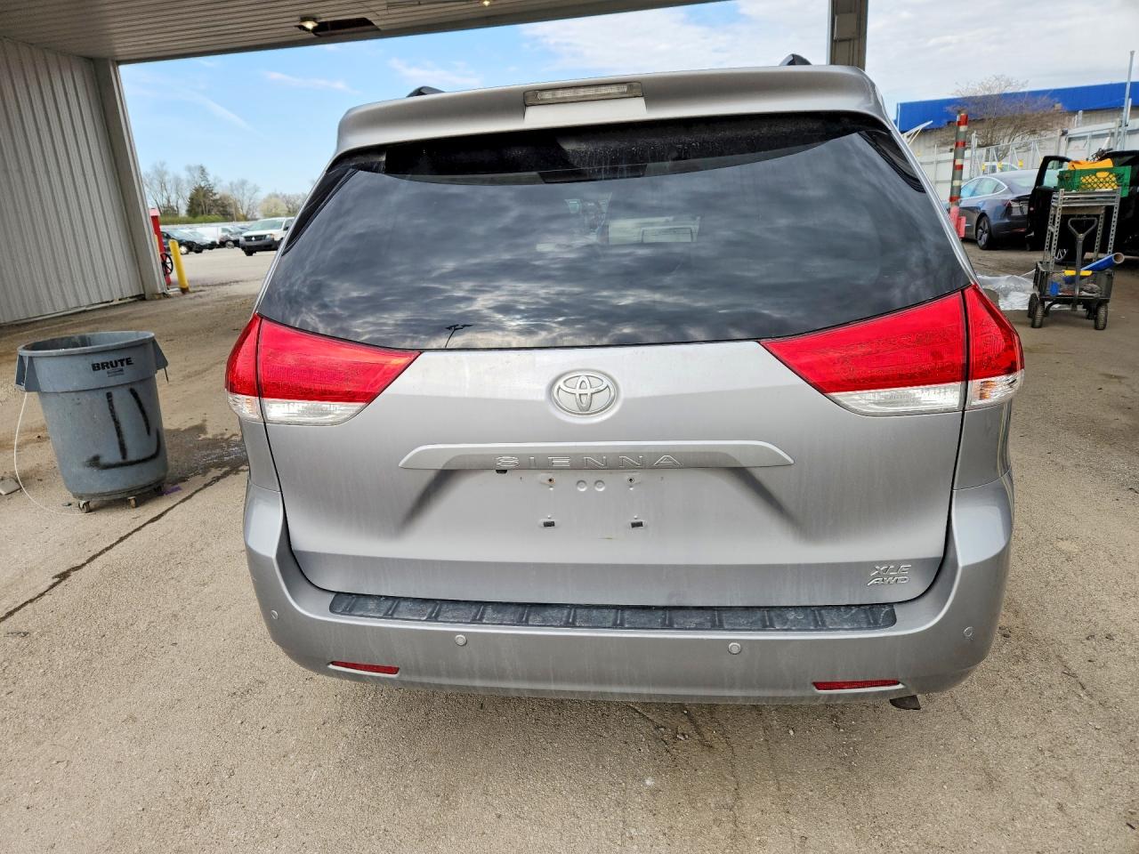 Toyota Sienna Xle 7-passenger
