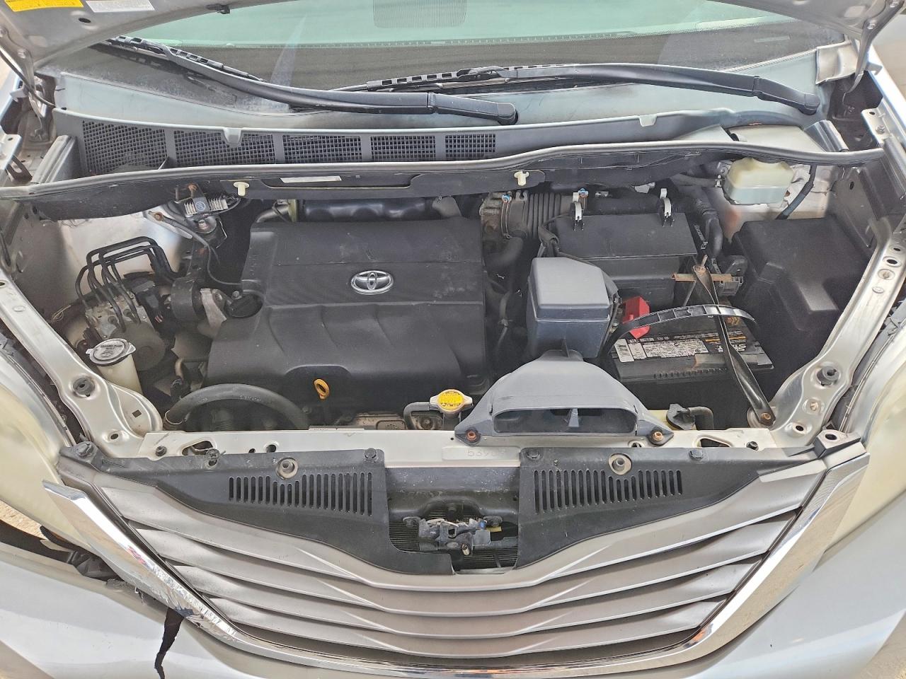 Toyota Sienna Xle 7-passenger