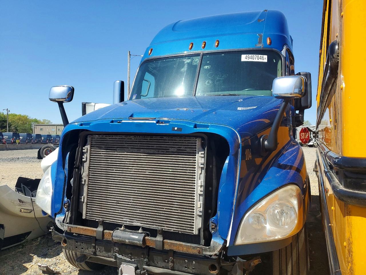Freigliner Cascadia 125