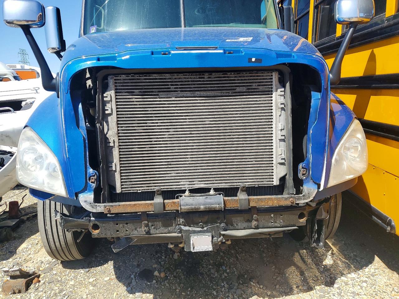 Freigliner Cascadia 125