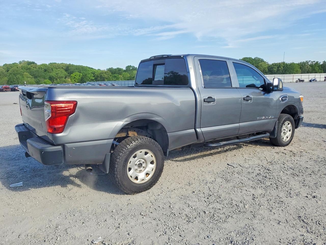 Nissan Titan S