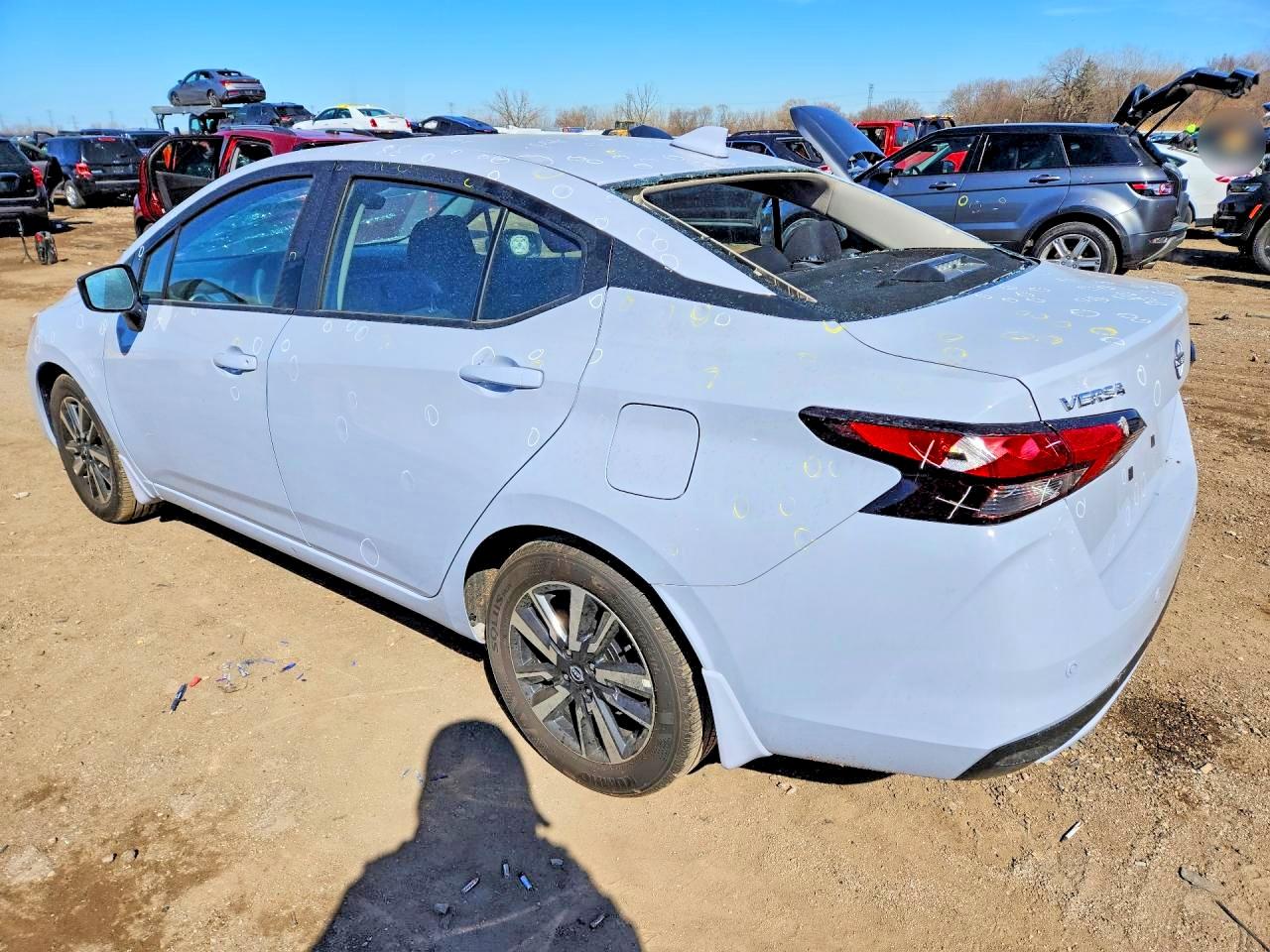 Nissan Versa Sv