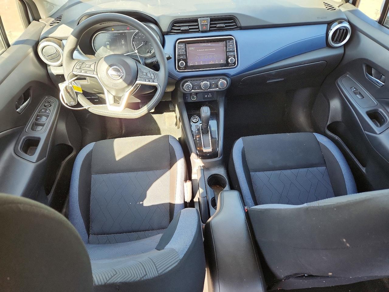 Nissan Versa Sv