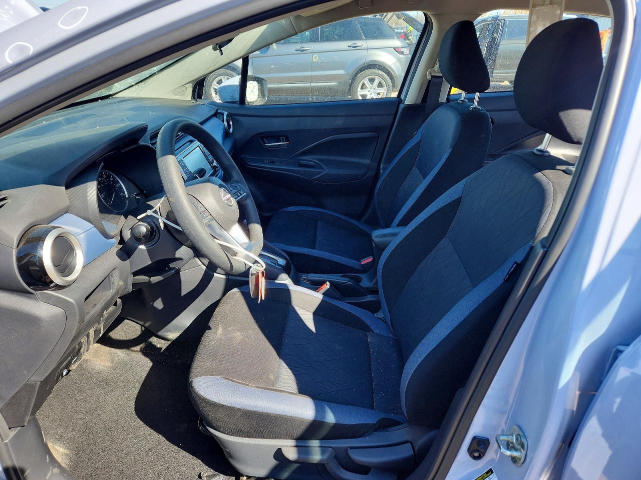 Nissan Versa Sv