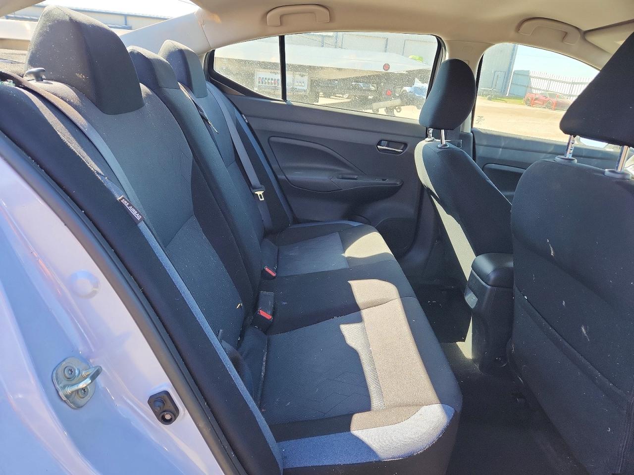 Nissan Versa Sv