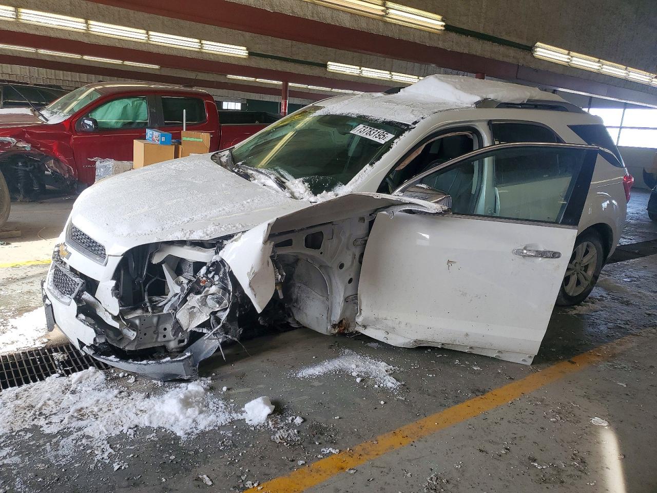 Salvage Chevrolet Equinox Image