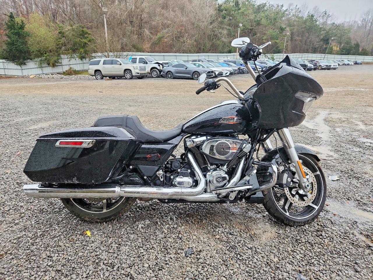 Salvage Harley-Davidson Fl Image