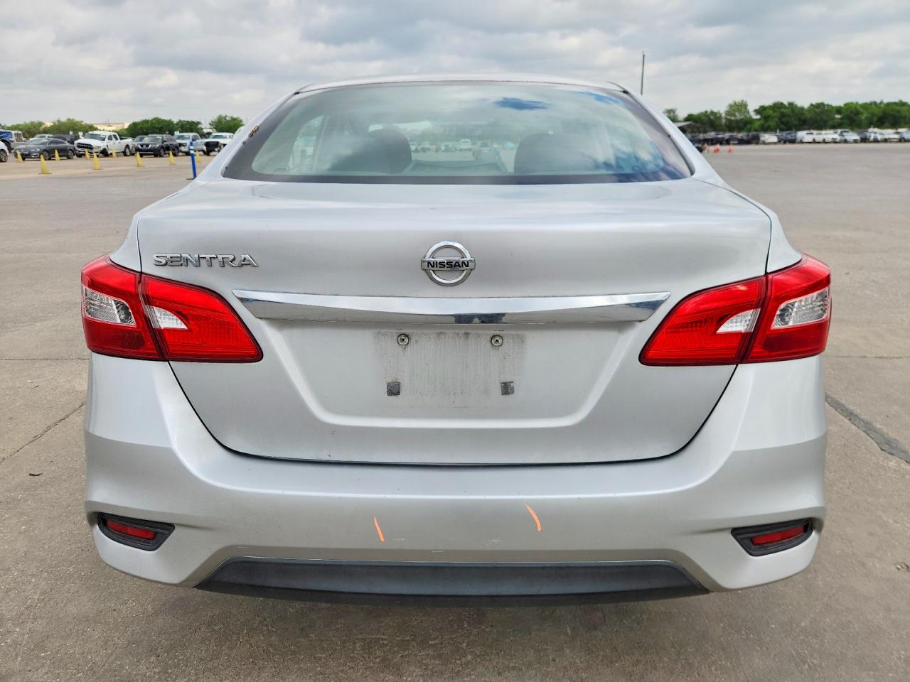 Nissan Sentra S