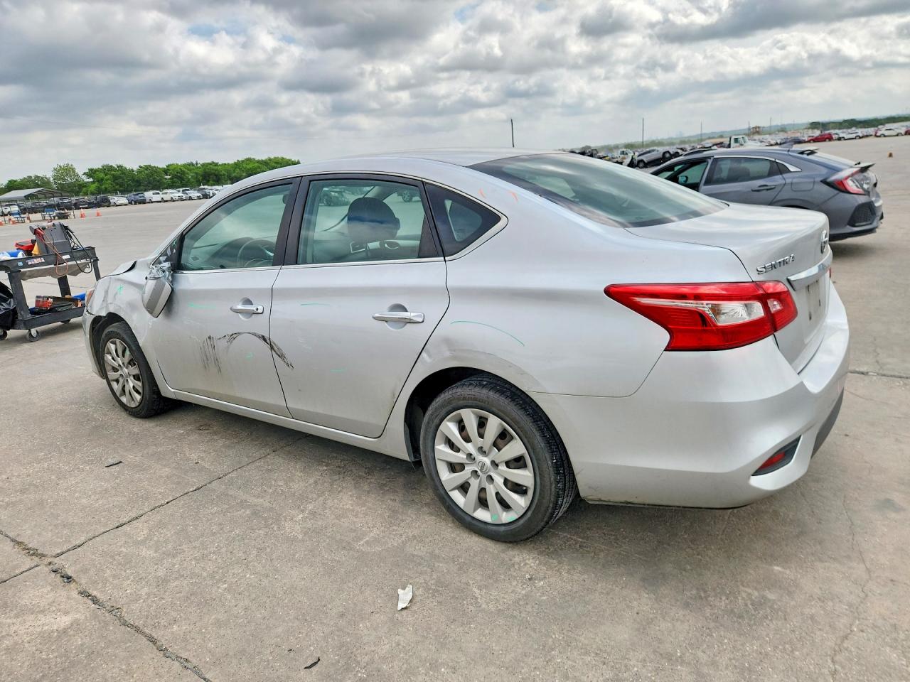 Nissan Sentra S