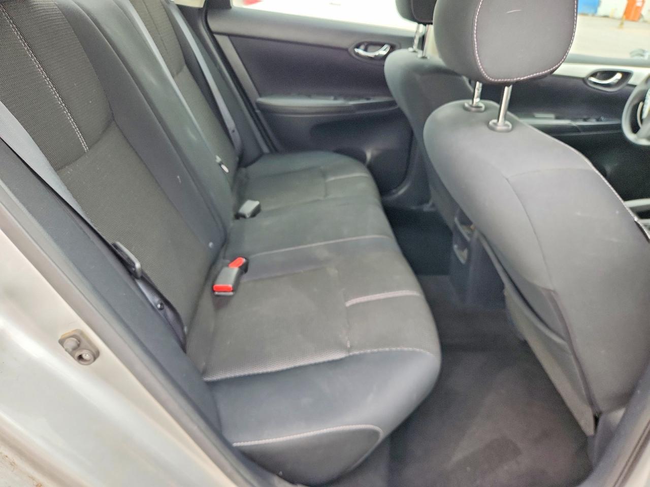 Nissan Sentra S