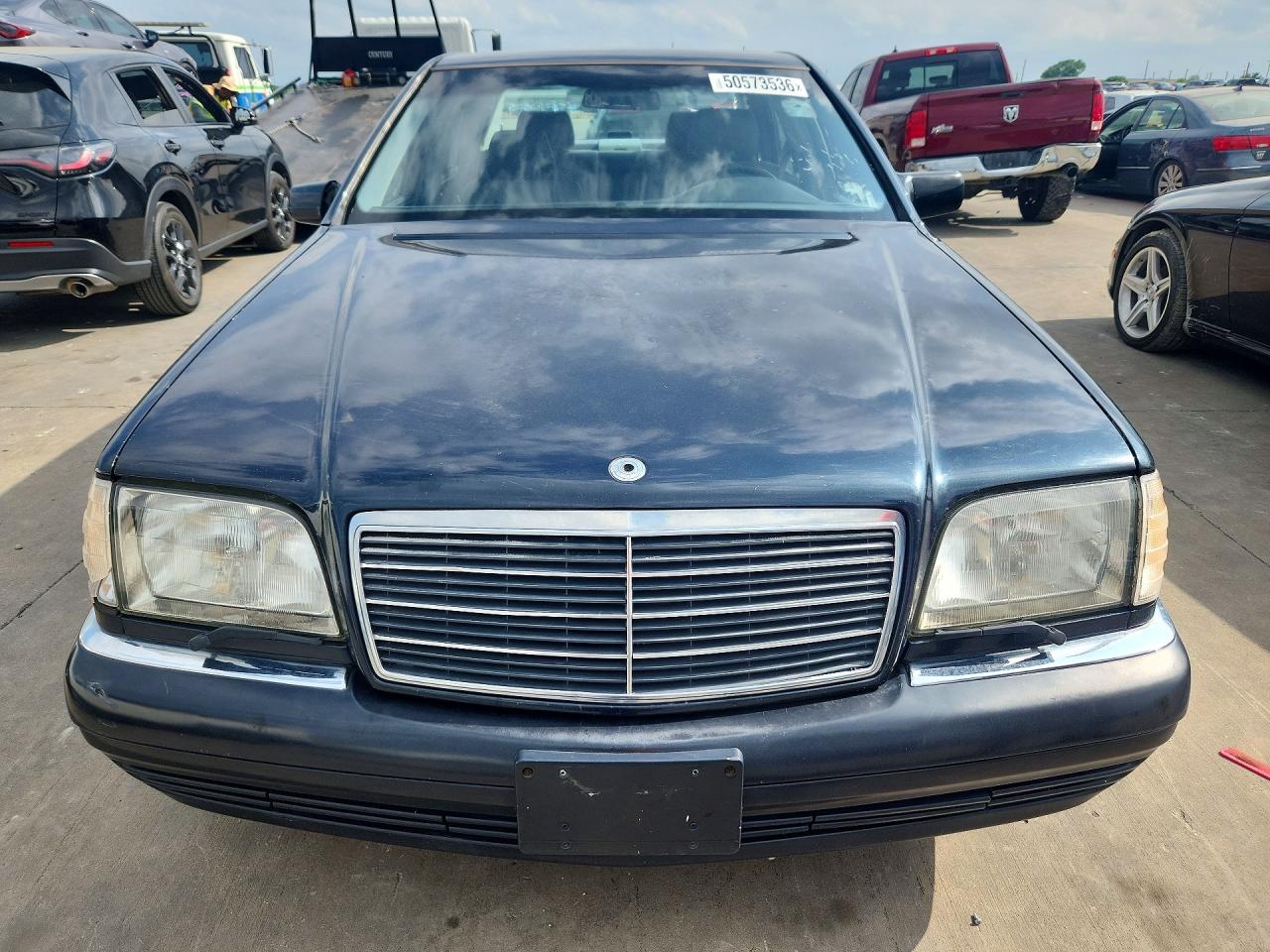 Mercedes-Benz S-Class 320