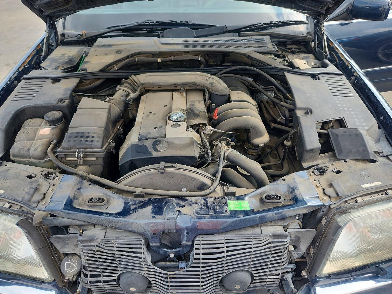 Mercedes-Benz S-Class 320