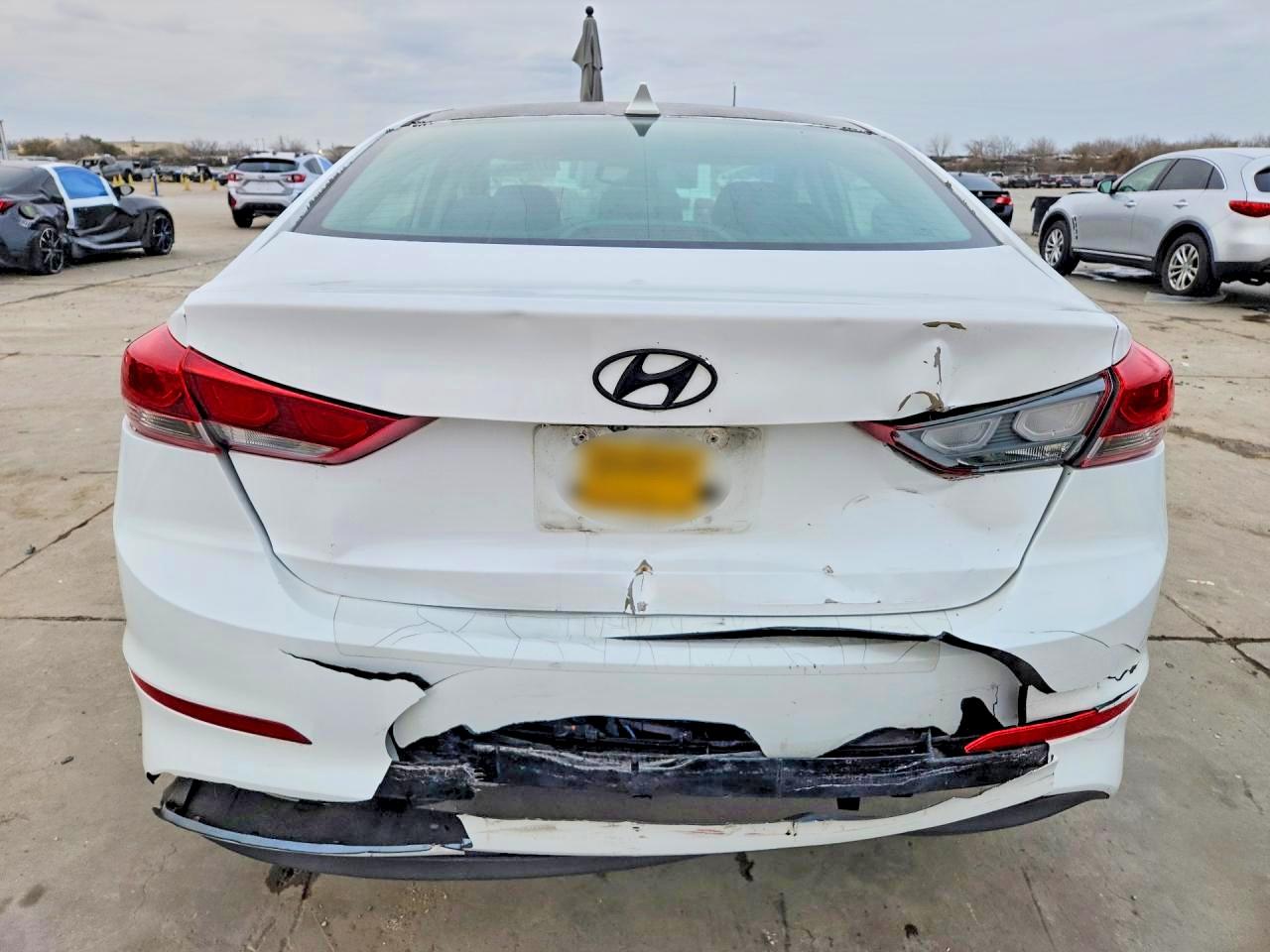 Hyundai ELANTRA Value Edition
