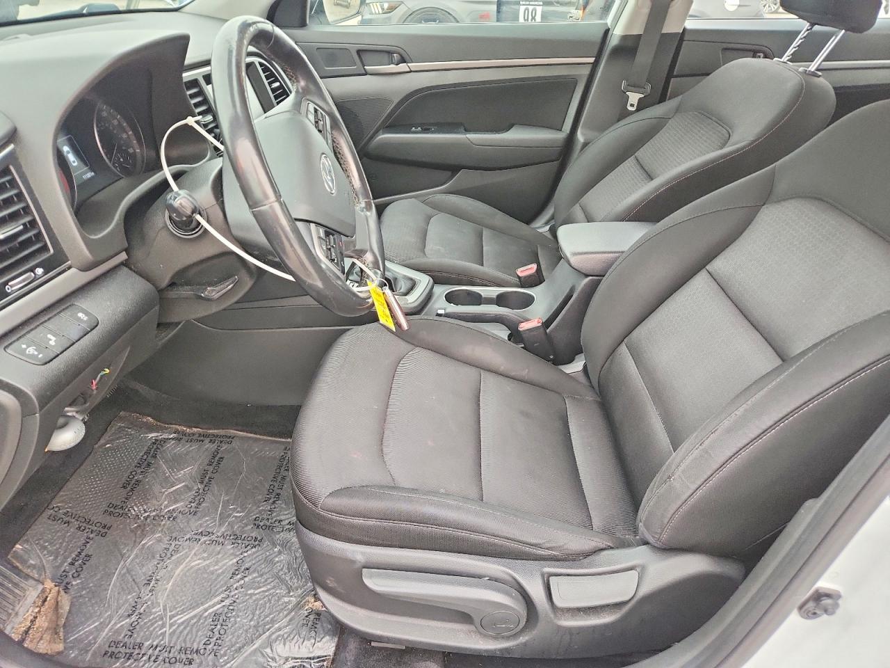 Hyundai ELANTRA Value Edition