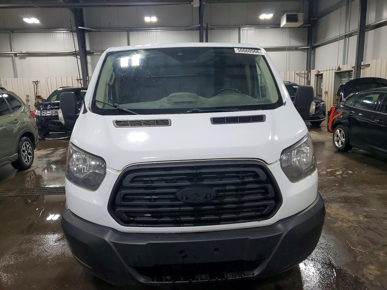 Ford Transit T-250