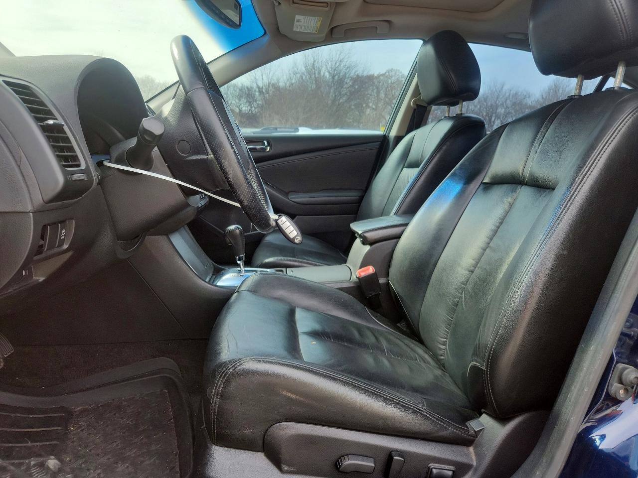 Nissan Altima Base
