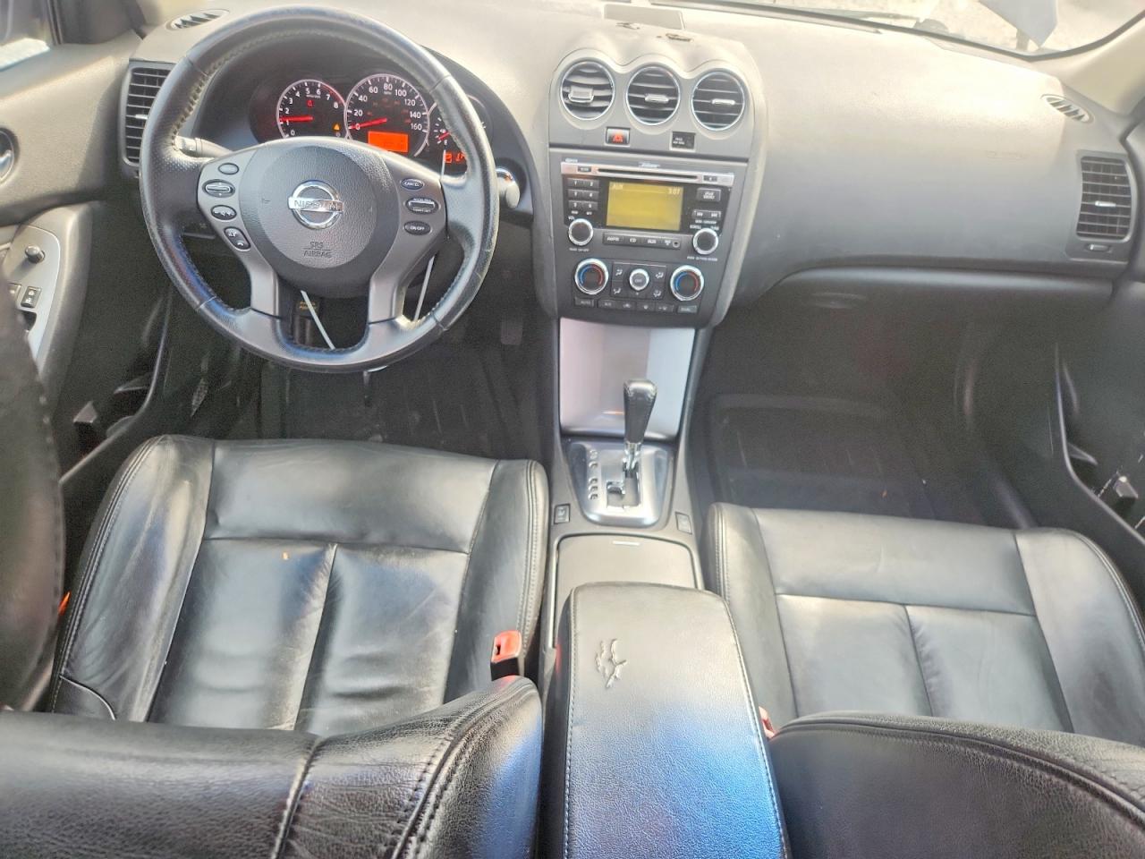 Nissan Altima Base