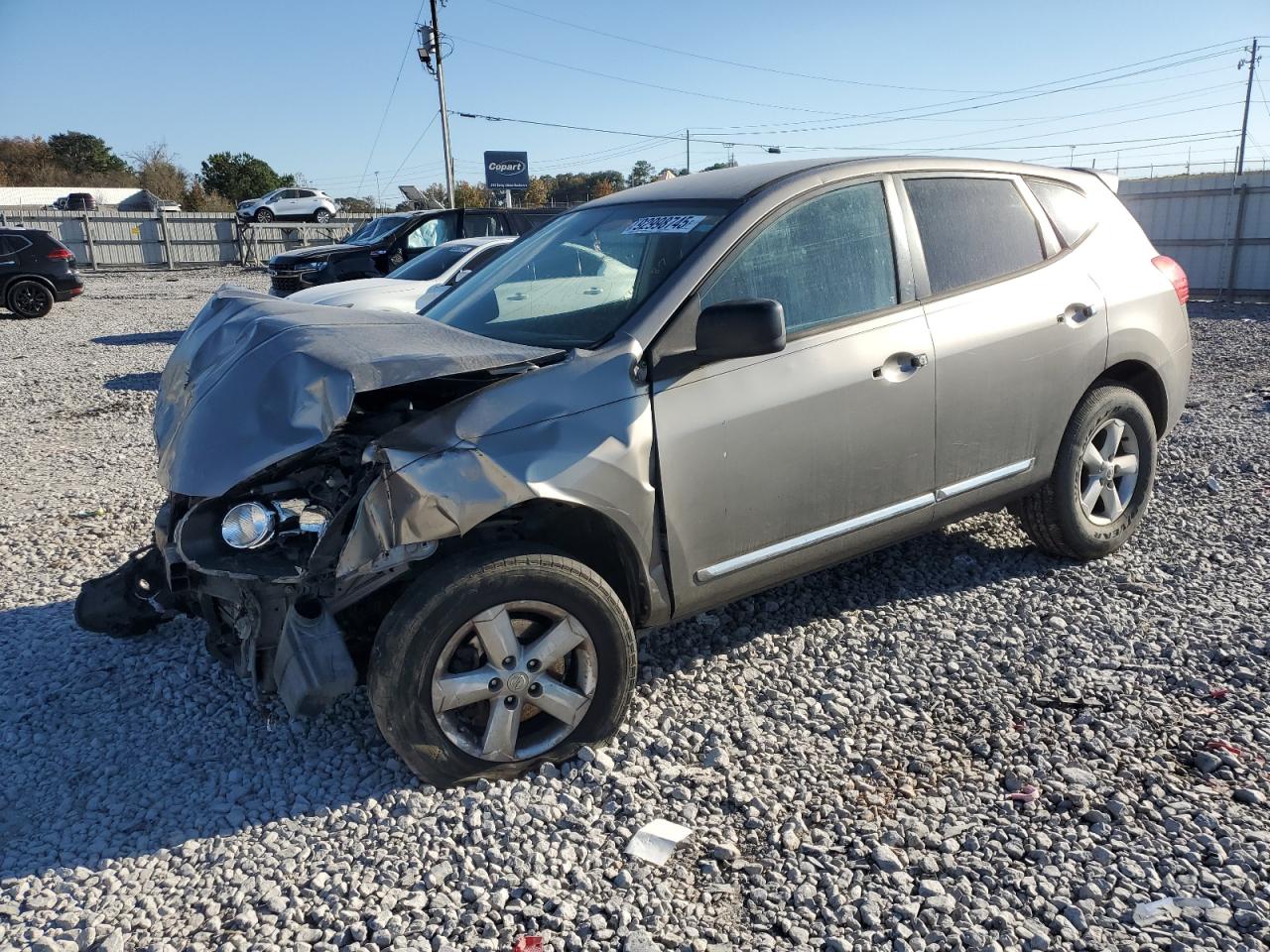 Salvage Nissan Rogue Image