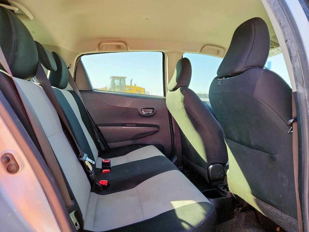 Toyota Yaris 5-door Le