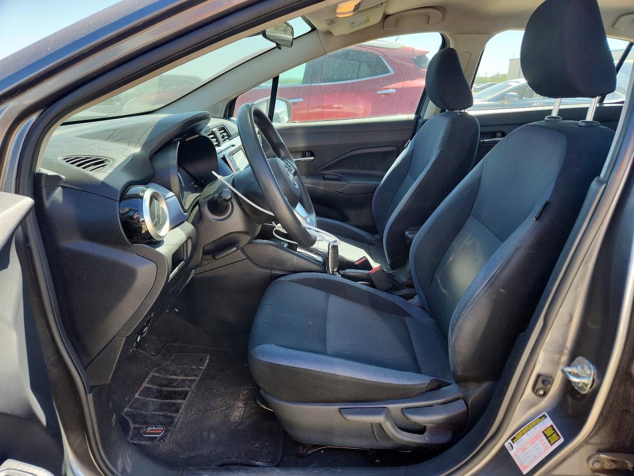 Nissan Versa Sv