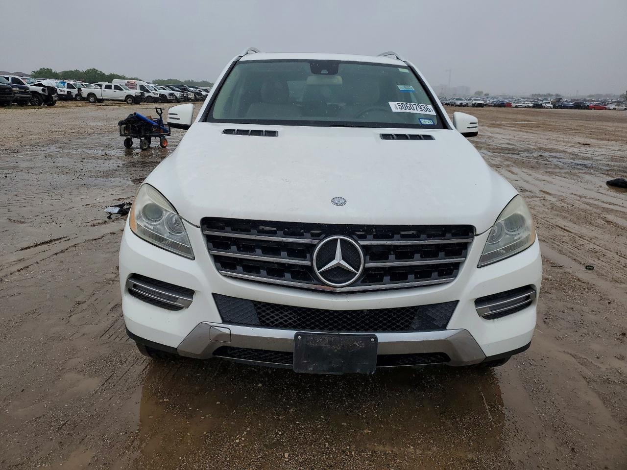 Mercedes-Benz M-Class 350