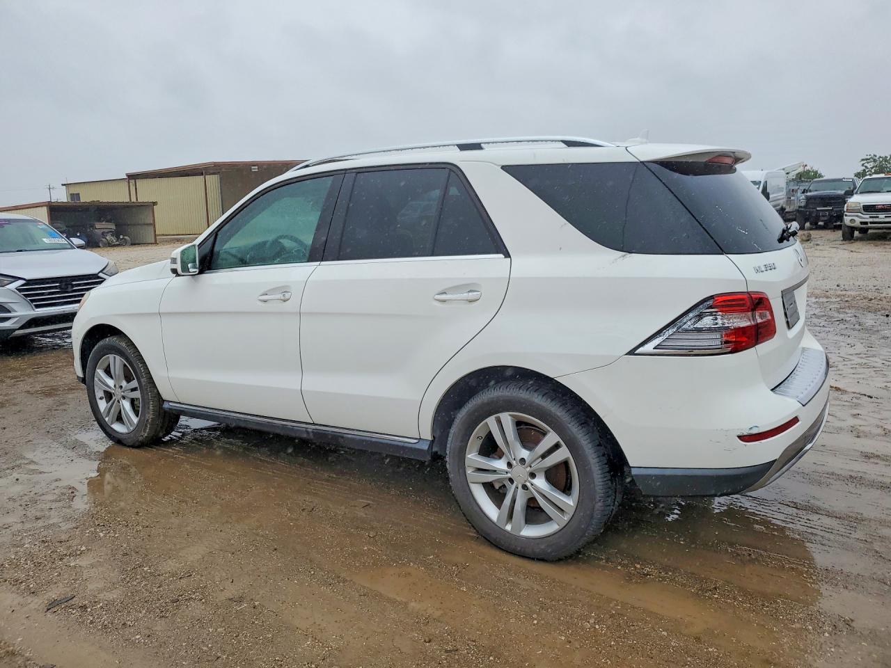 Mercedes-Benz M-Class 350