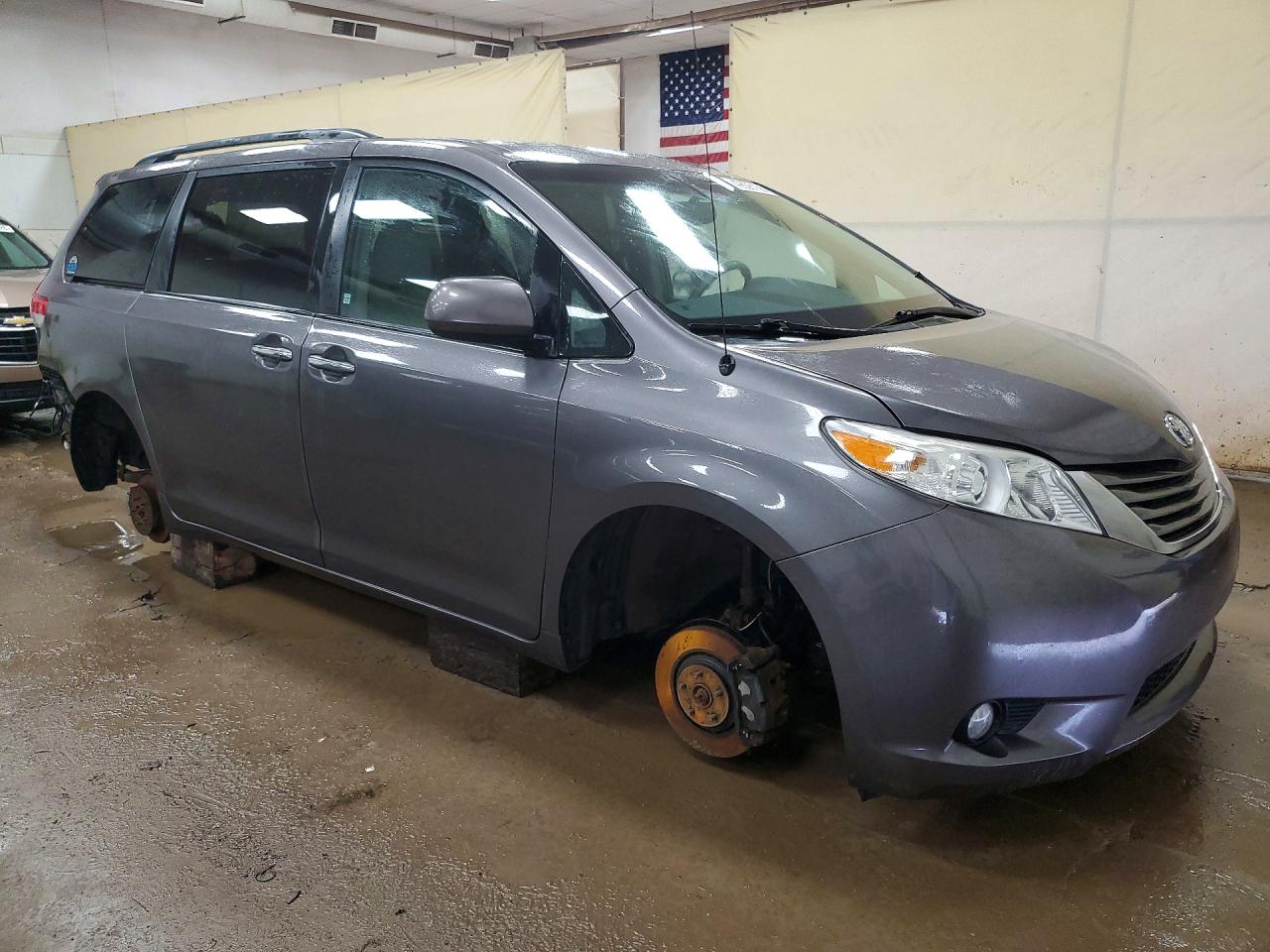 Toyota Sienna Xle 7-passenger