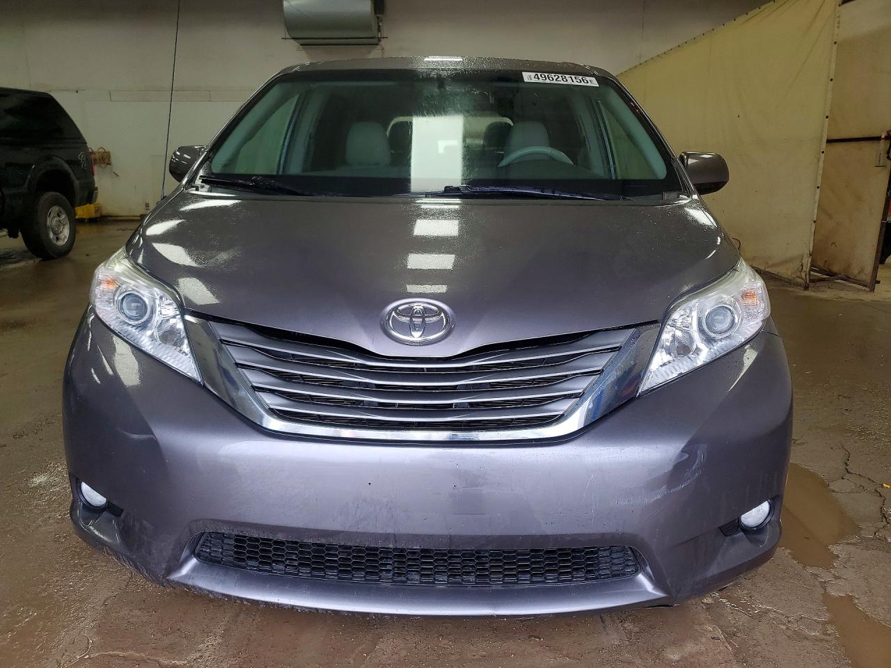 Toyota Sienna Xle 7-passenger