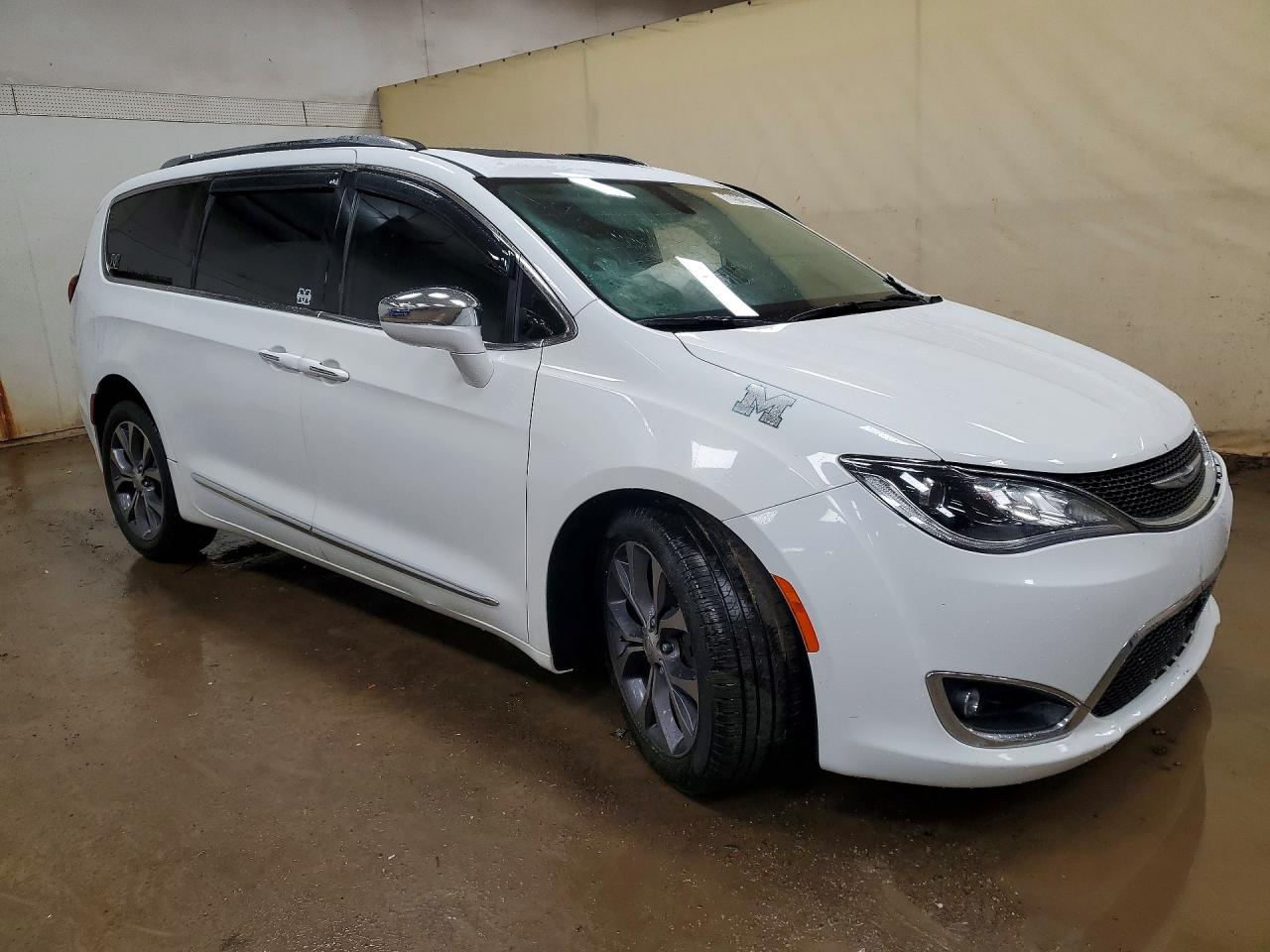 Chrysler Pacifica Limited