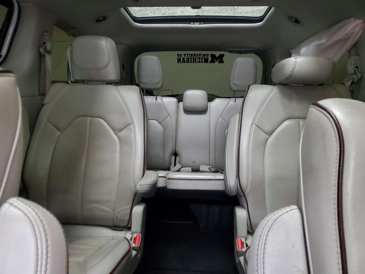 Chrysler Pacifica Limited