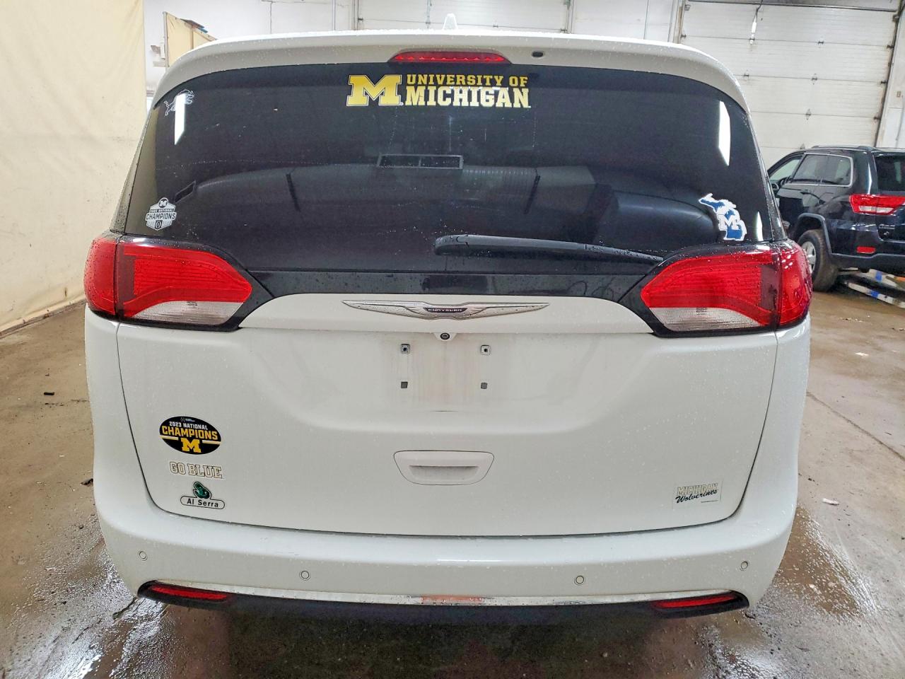 Chrysler Pacifica Limited