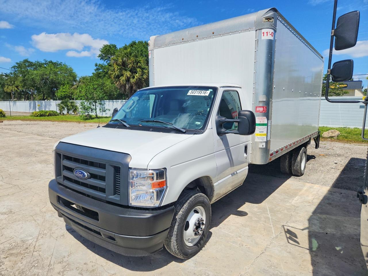 Salvage Ford Econoline Image