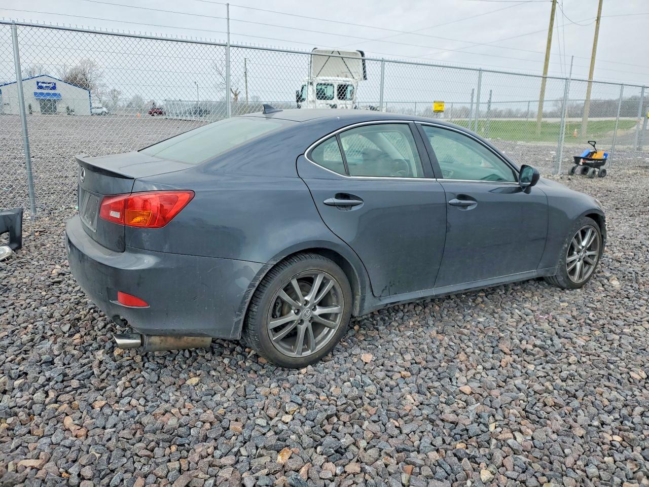 Lexus Is Base
