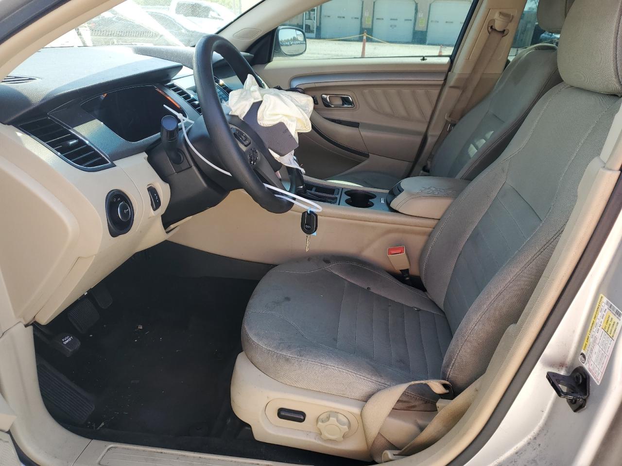 Ford Taurus Se