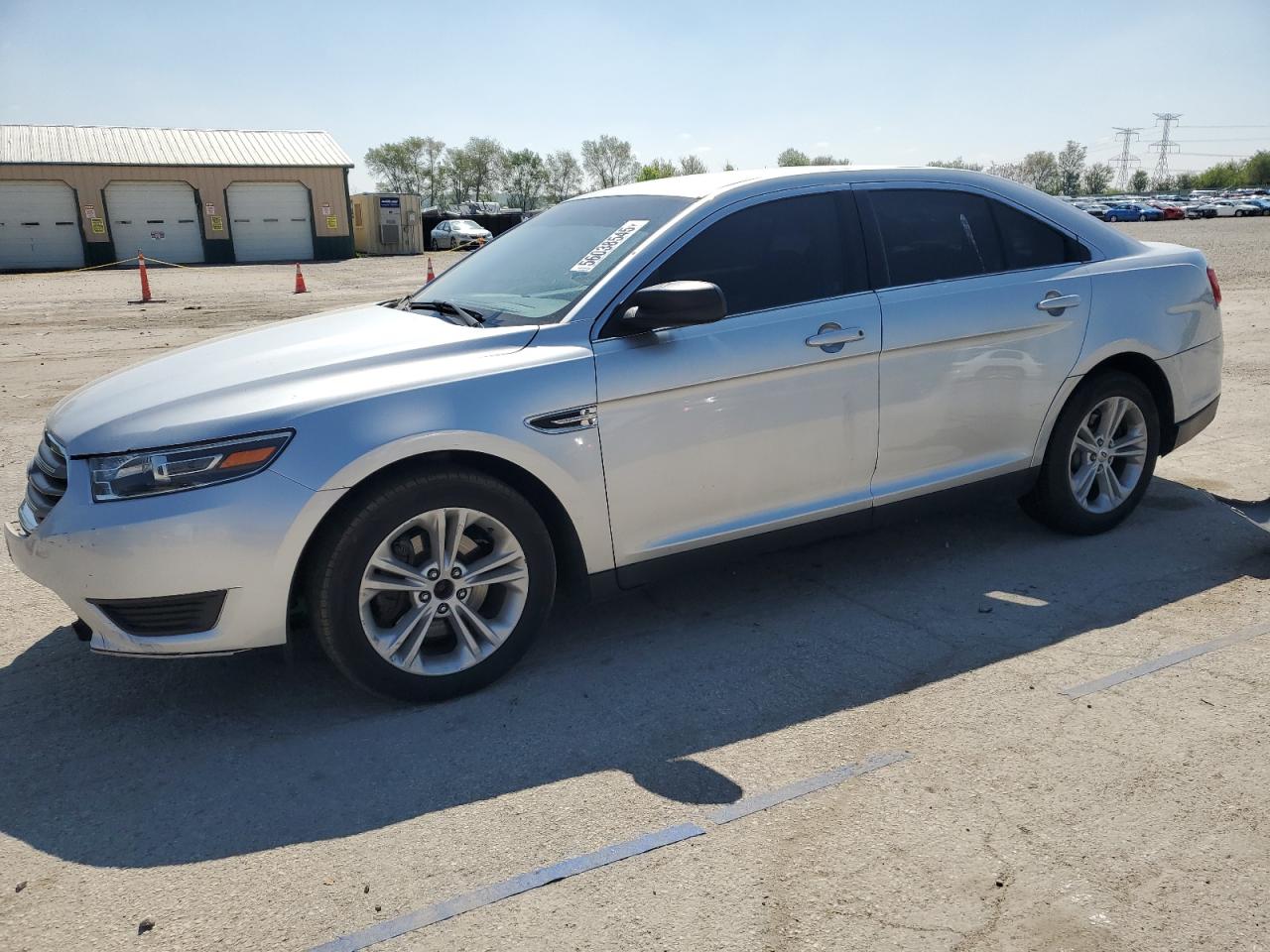 Salvage Ford Taurus Image