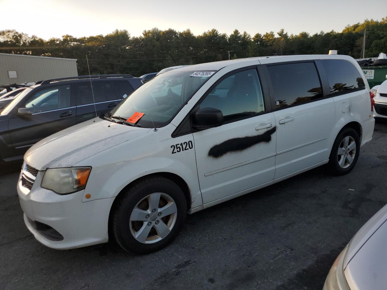 Salvage Dodge Caravan Image